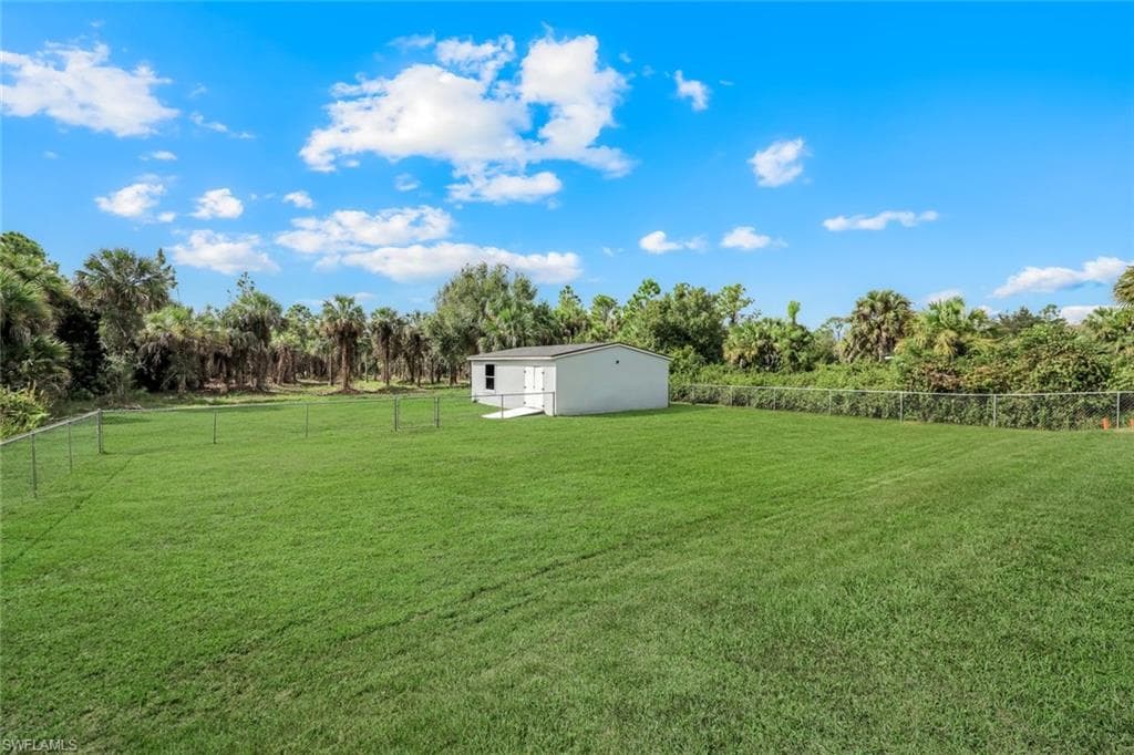 2180 12th Ave NE, Naples, FL 34120-36