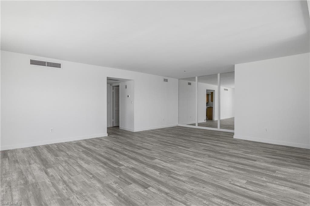 3483 Gulf Shore Blvd N 401, Naples, FL 34103-9