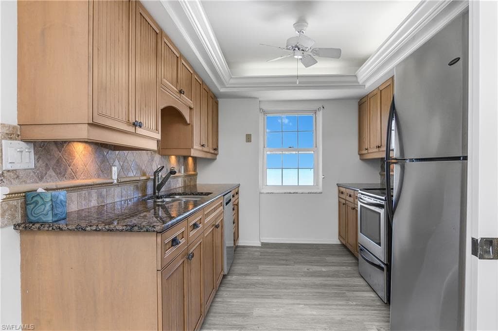 3483 Gulf Shore Blvd N 401, Naples, FL 34103-14