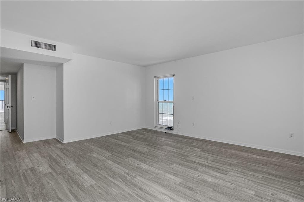 3483 Gulf Shore Blvd N 401, Naples, FL 34103-17