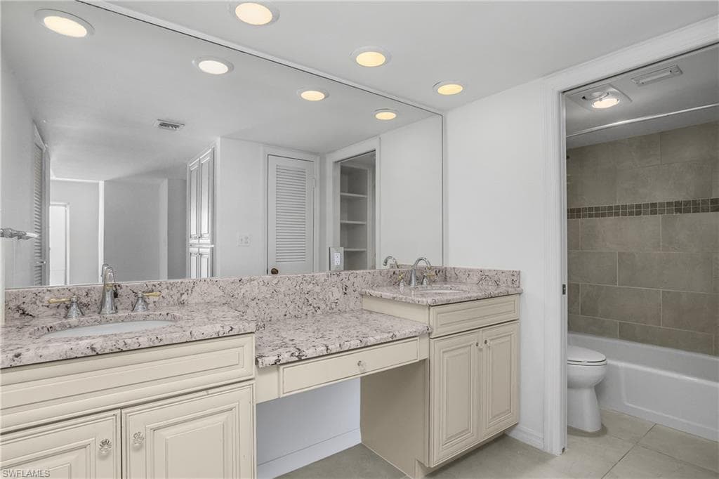 3483 Gulf Shore Blvd N 401, Naples, FL 34103-24