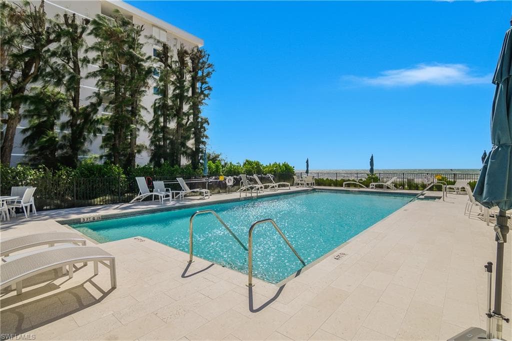 3483 Gulf Shore Blvd N 401, Naples, FL 34103-32