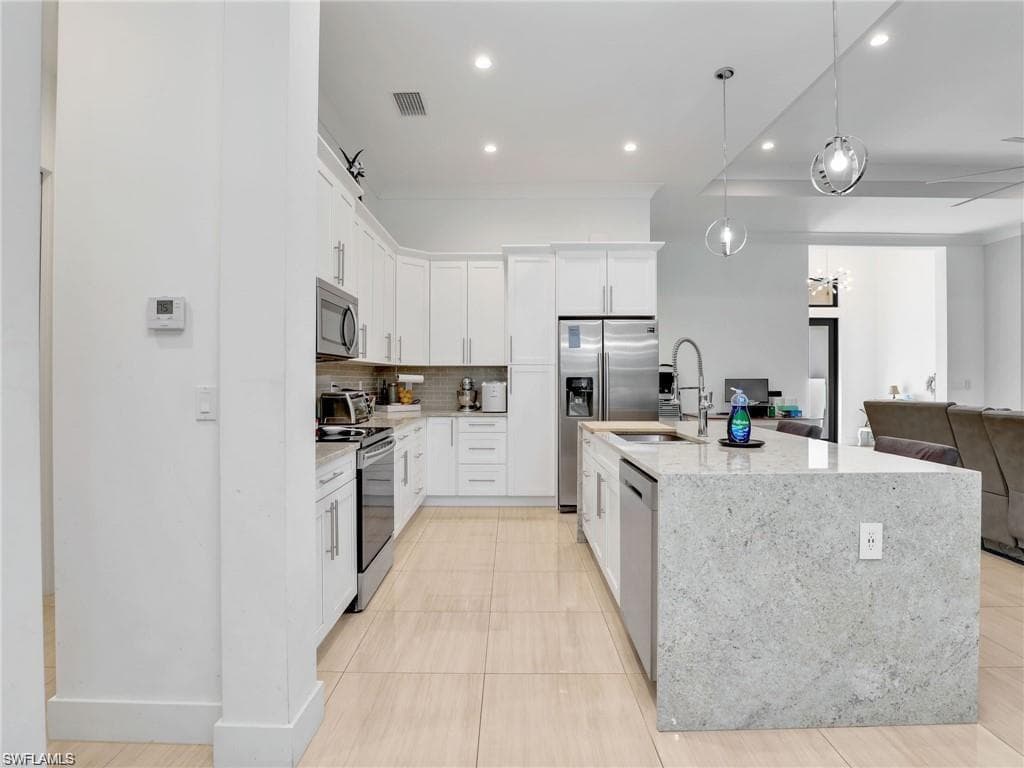 291 10th St SE, Naples, FL 34117-15