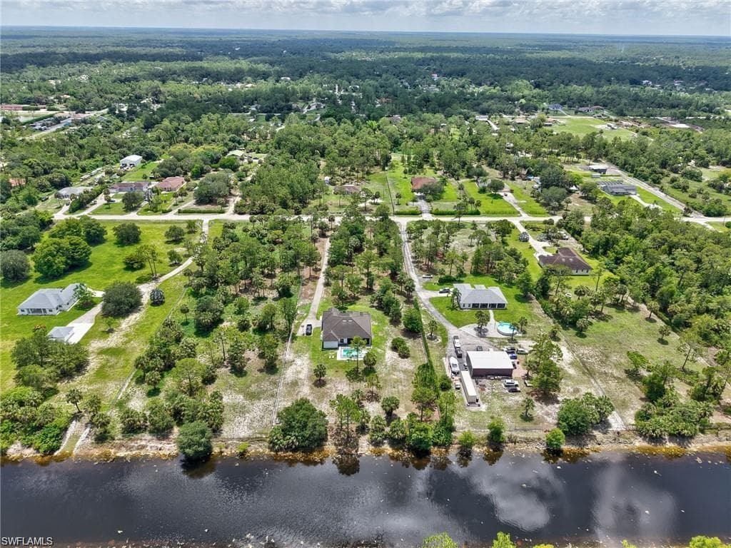 291 10th St SE, Naples, FL 34117-44