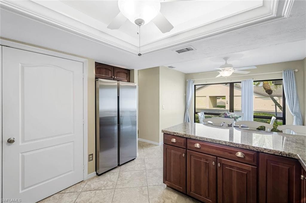 205 Deerwood Cir 103, Naples, FL 34113-8