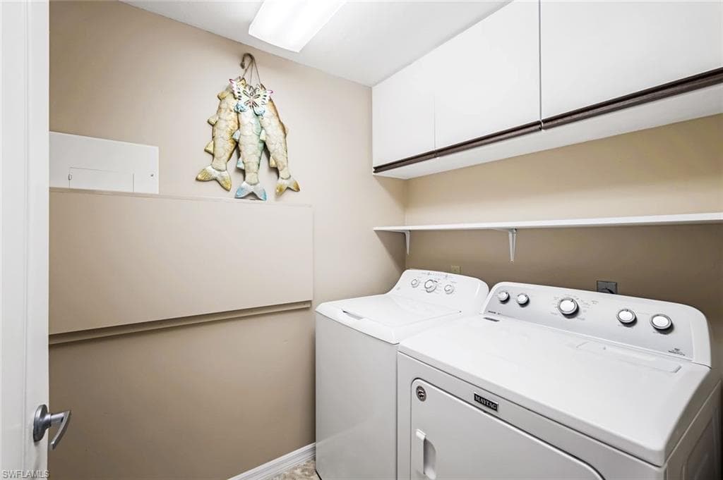 205 Deerwood Cir 103, Naples, FL 34113-16