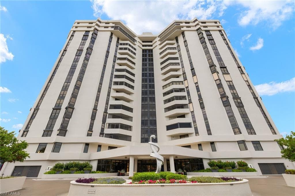 6001 Pelican Bay Blvd 1205, Naples, FL 34108-1