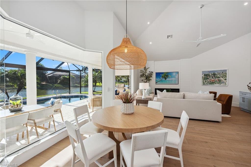 8338 Tuliptree Pl, Naples, FL 34113-9