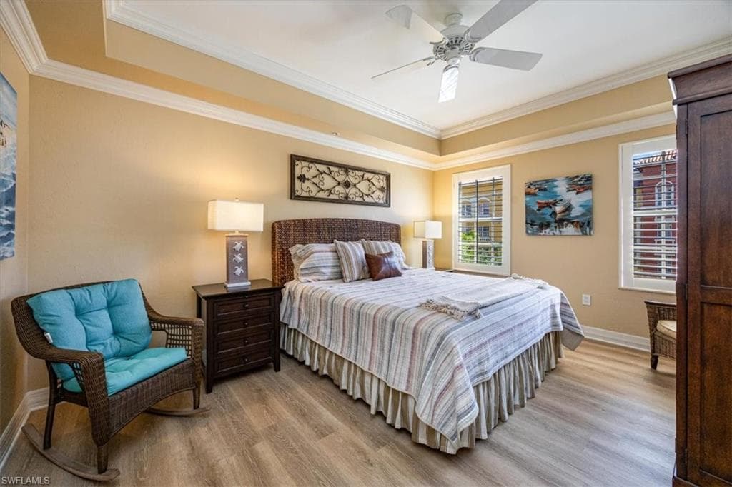 410 Bayfront Pl 2407, Naples, FL 34102-10