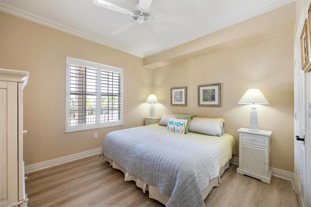 410 Bayfront Pl 2407, Naples, FL 34102-14
