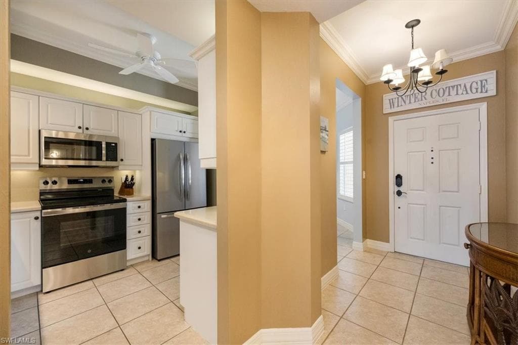 410 Bayfront Pl 2407, Naples, FL 34102-4
