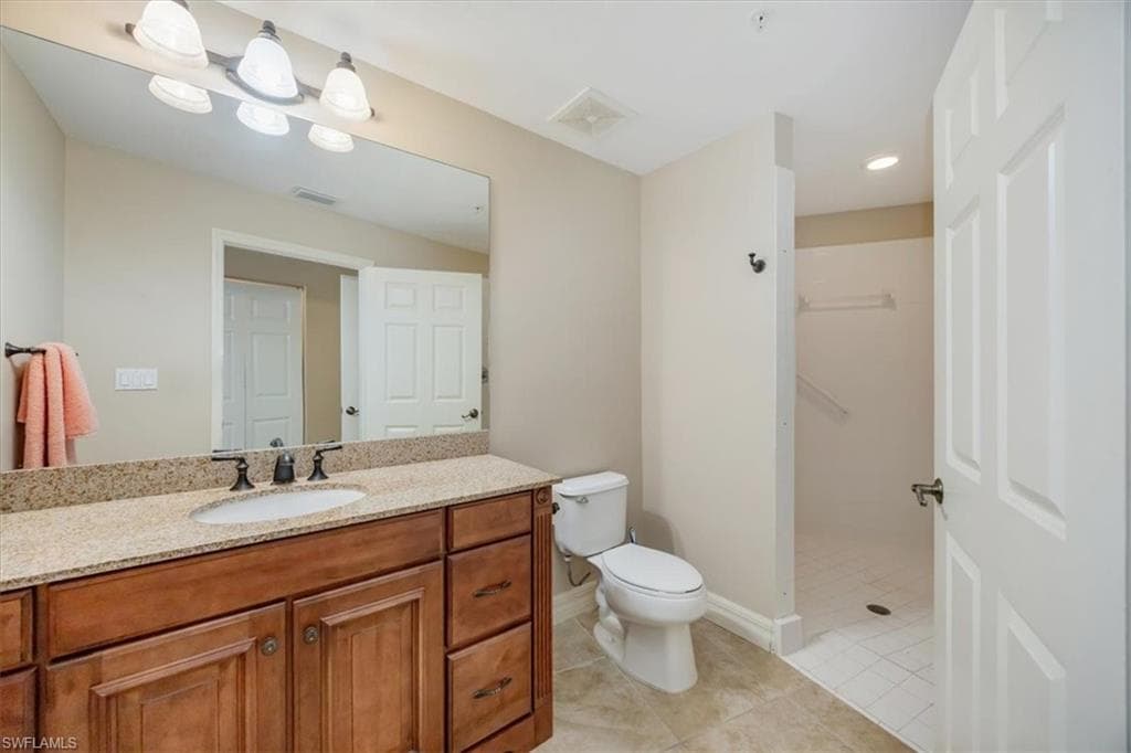 451 Bayfront Pl 5207, Naples, FL 34102-17