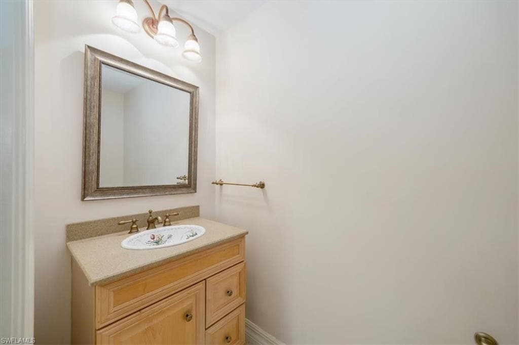 451 Bayfront Pl 5207, Naples, FL 34102-21