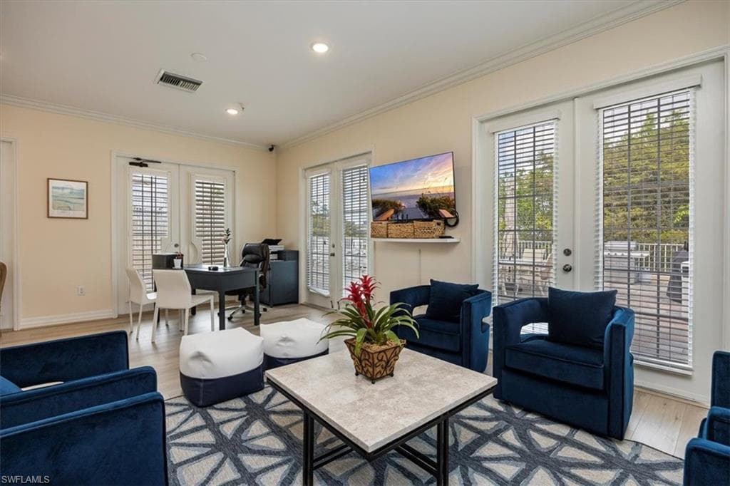 451 Bayfront Pl 5207, Naples, FL 34102-33
