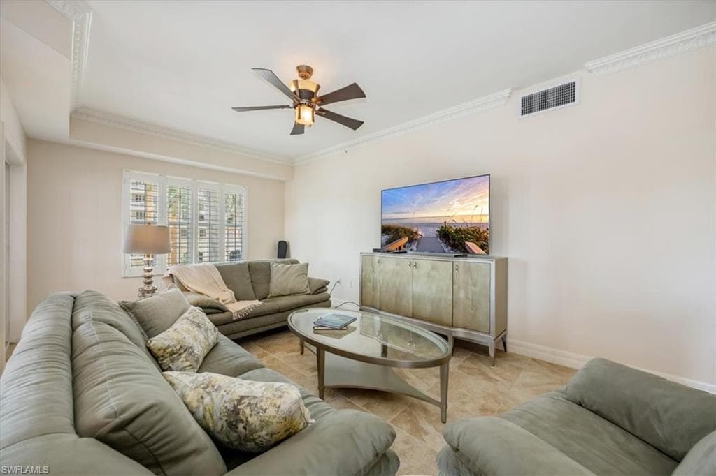 451 Bayfront Pl 5207, Naples, FL 34102-3