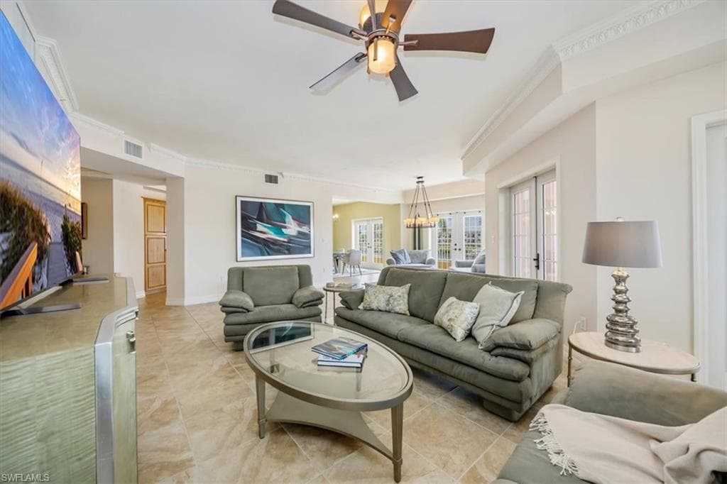 451 Bayfront Pl 5207, Naples, FL 34102-4