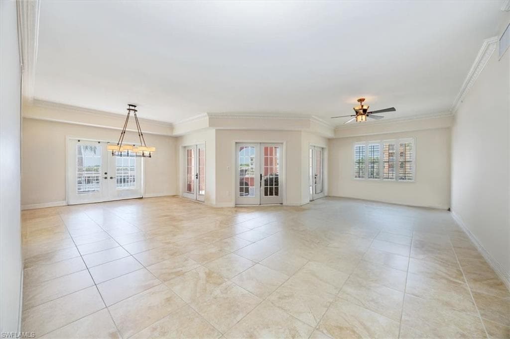 451 Bayfront Pl 5207, Naples, FL 34102-5