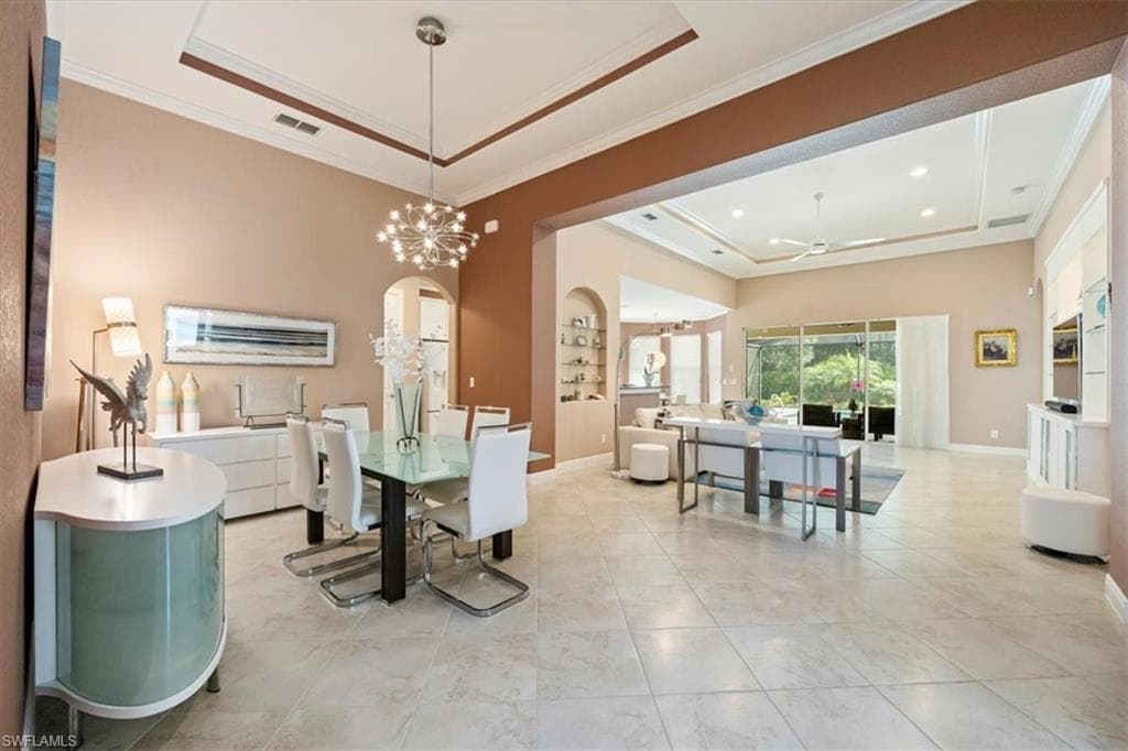 7831 Martino Cir, Naples, FL 34112-9