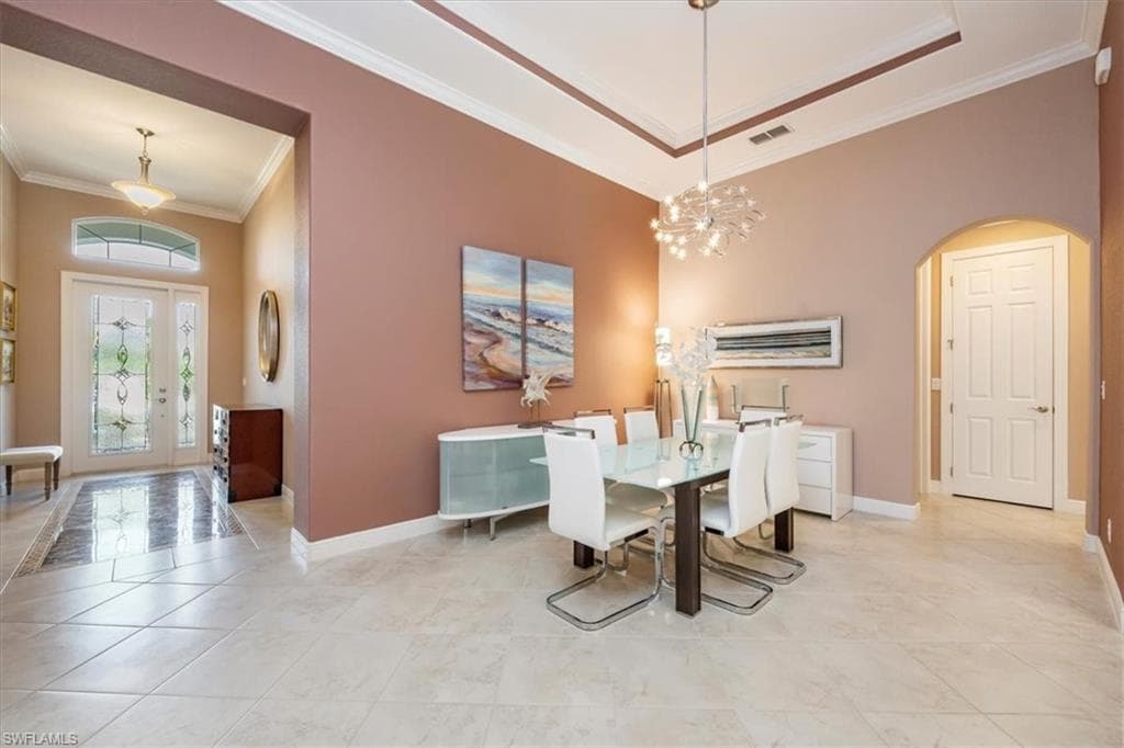 7831 Martino Cir, Naples, FL 34112-10