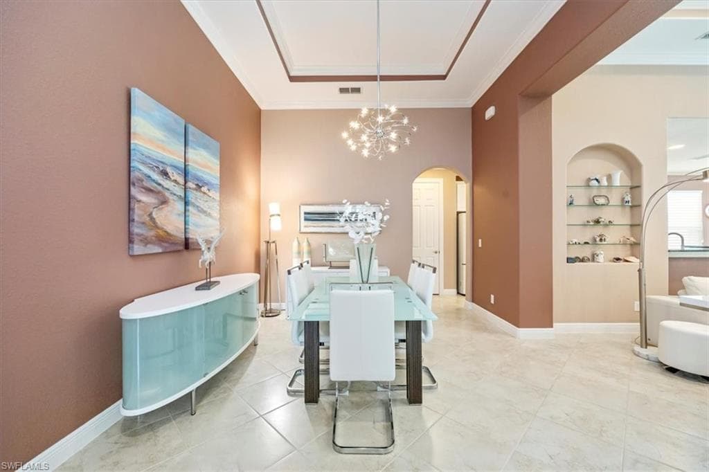 7831 Martino Cir, Naples, FL 34112-11