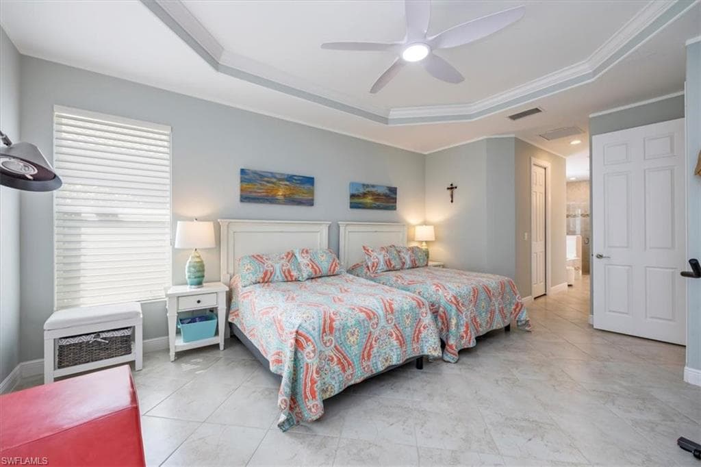 7831 Martino Cir, Naples, FL 34112-17