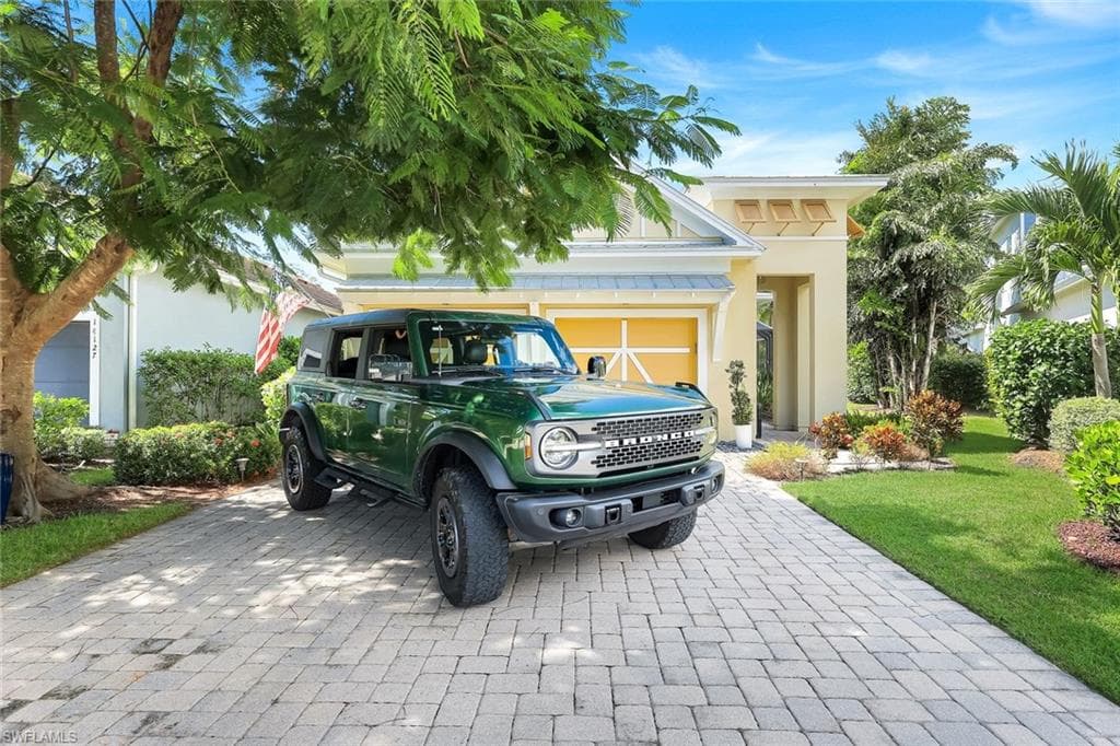 14131 Nautica Ct, Naples, FL 34114-35