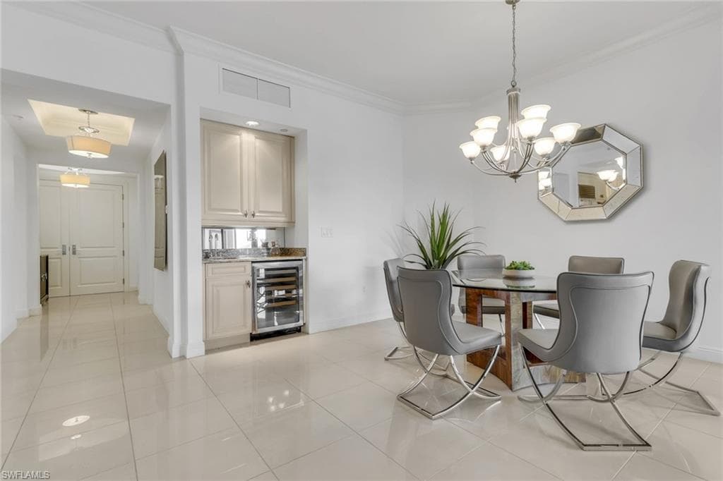 1540 5th Ave S 303d, Naples, FL 34102-12