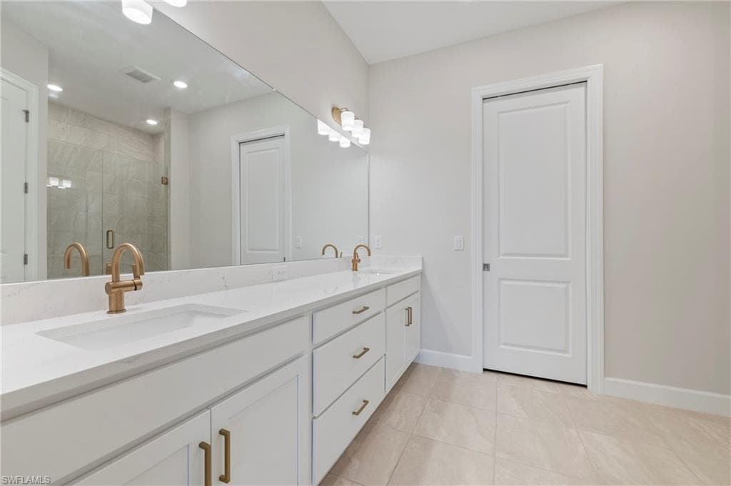 15328 Lucerna St 202, Naples, FL 34114-19