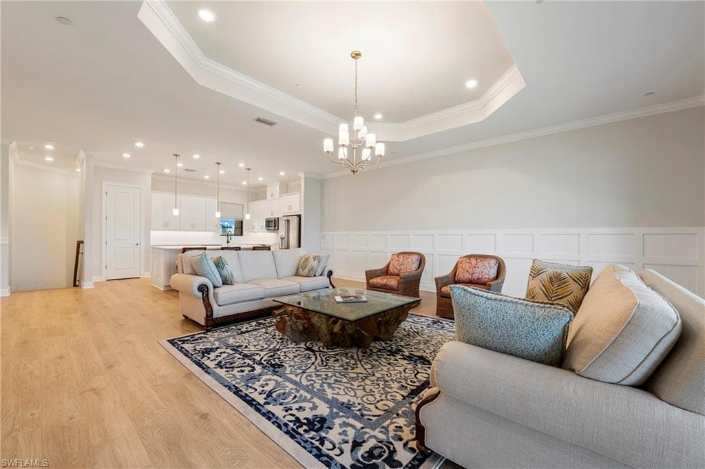 15328 Lucerna St 202, Naples, FL 34114-4