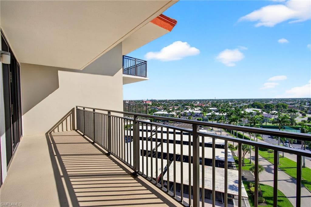 180 Seaview Ct 1002, Marco Island, FL 34145-16