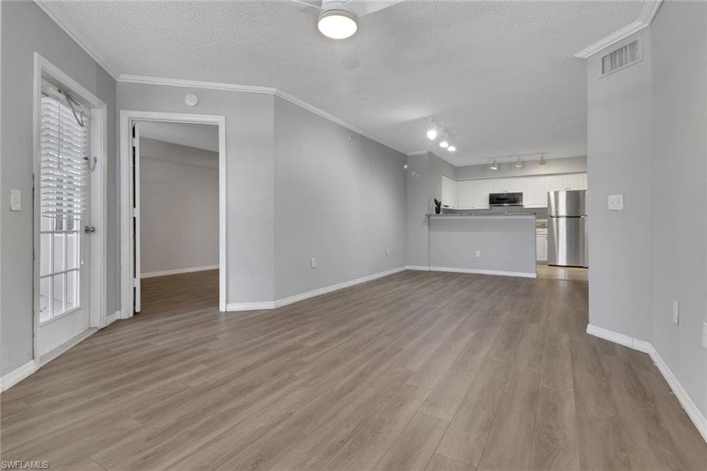 8659 River Homes Ln 1105, Bonita Springs, FL 34135-12