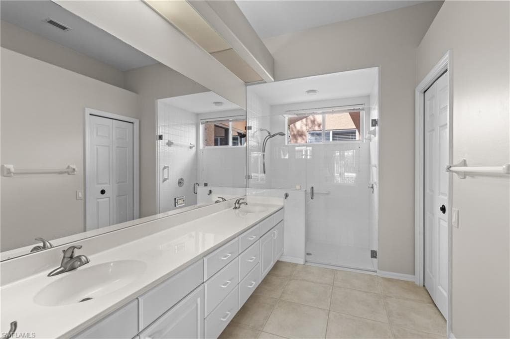 13610 Southampton Dr, Bonita Springs, FL 34135-15