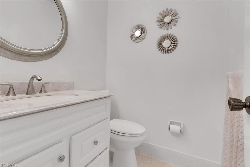 7032 Cedarhurst Dr, Fort Myers, FL 33919-15