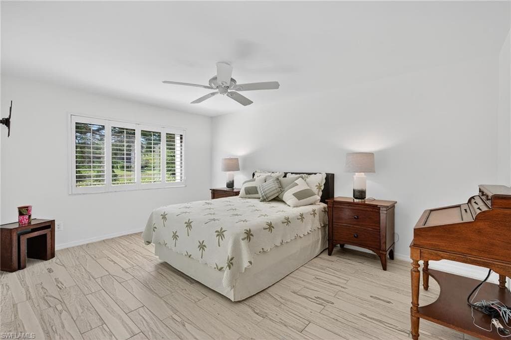 1637 Spoonbill Ln 1637a, Naples, FL 34105-22