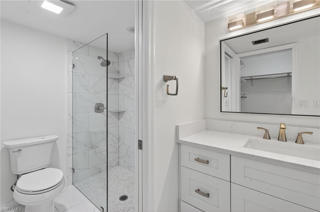 1637 Spoonbill Ln 1637a, Naples, FL 34105-25