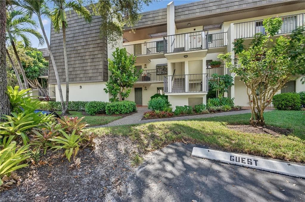 1637 Spoonbill Ln 1637a, Naples, FL 34105-2