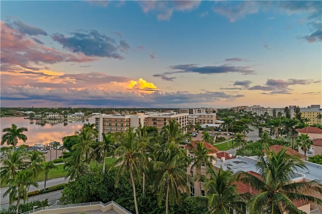 3971 Gulf Shore Blvd N 802, Naples, FL 34103-25