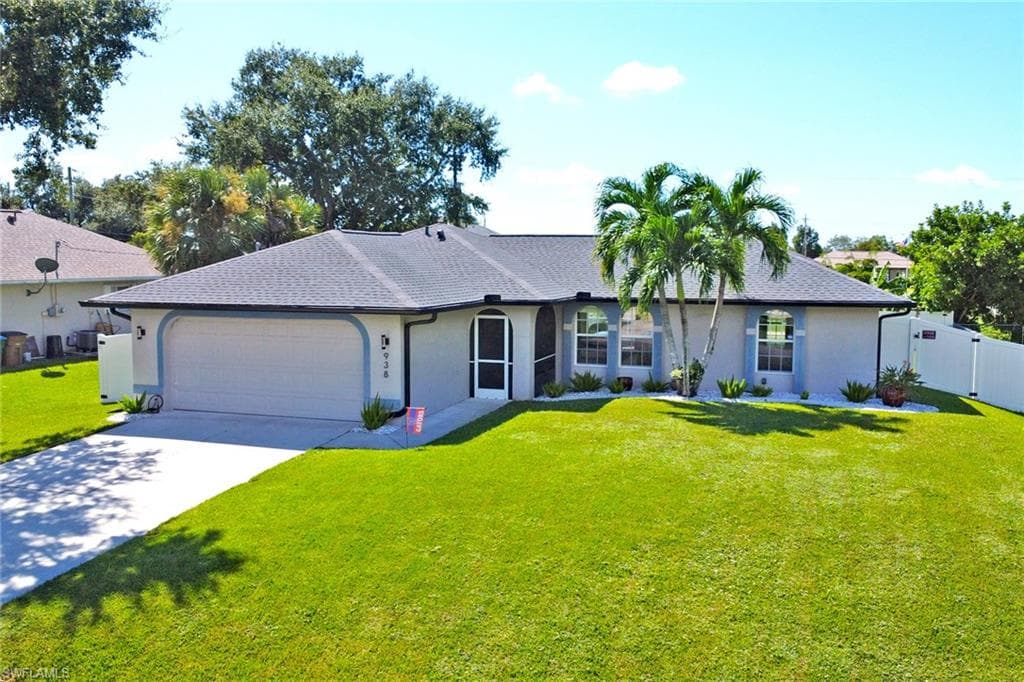 938 6th Pl, Cape Coral, FL 33991-10