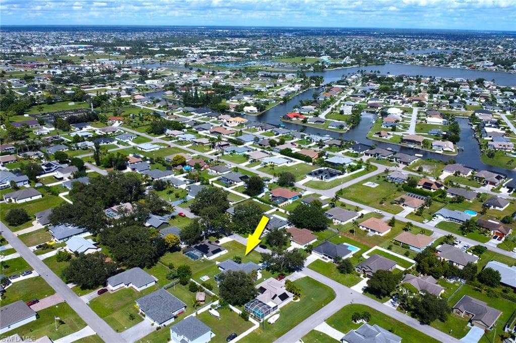938 6th Pl, Cape Coral, FL 33991-28