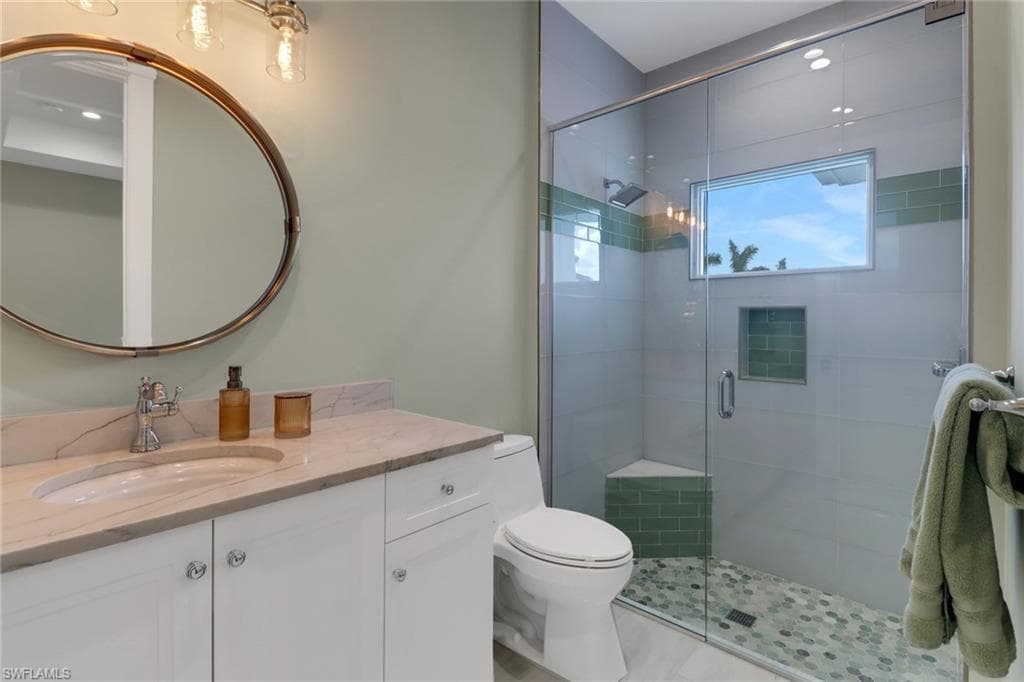 1300 Cobia Ct, Naples, FL 34102-26