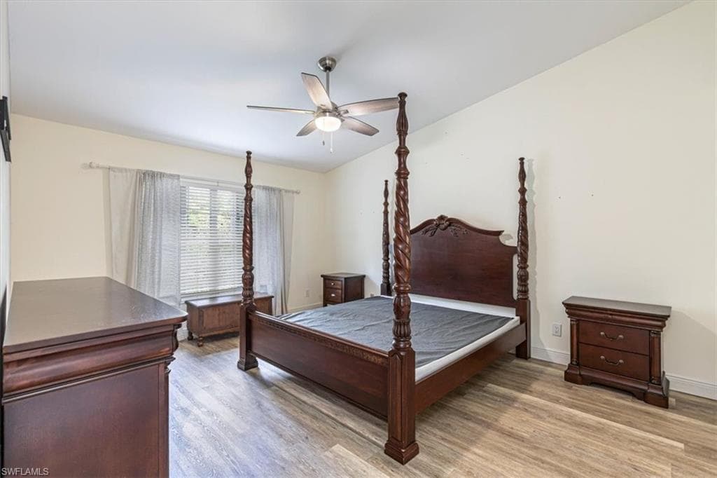 314 Melrose Pl 33, Naples, FL 34104-9