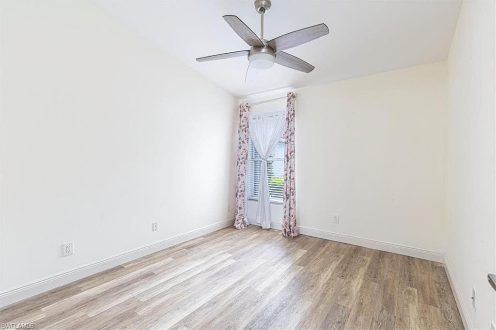 314 Melrose Pl 33, Naples, FL 34104-20
