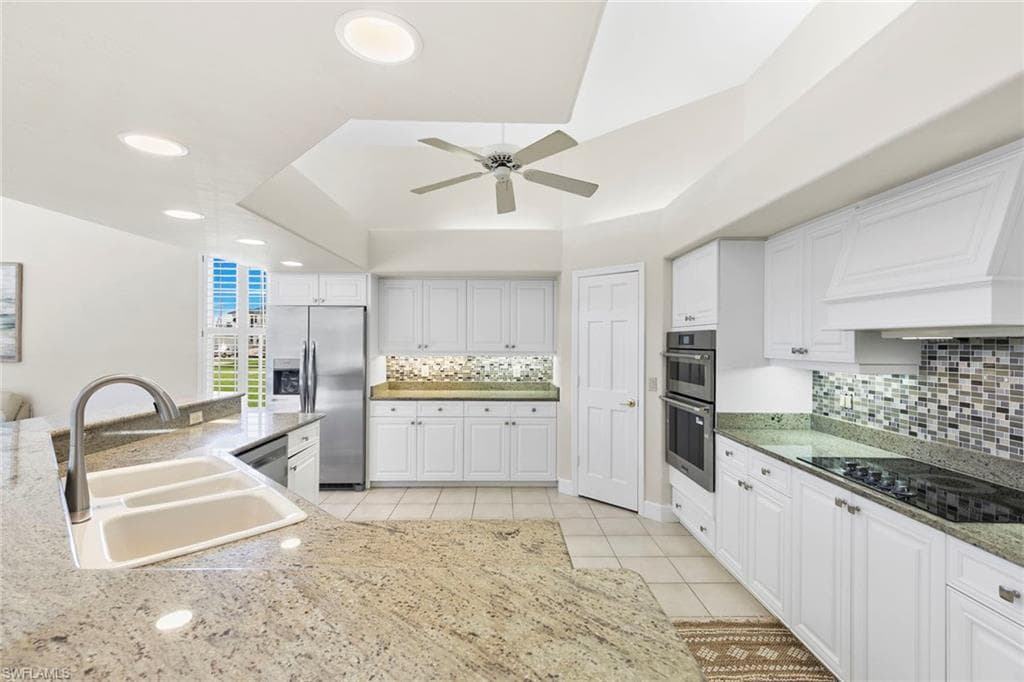 800 Arcadia Ct, Marco Island, FL 34145-13