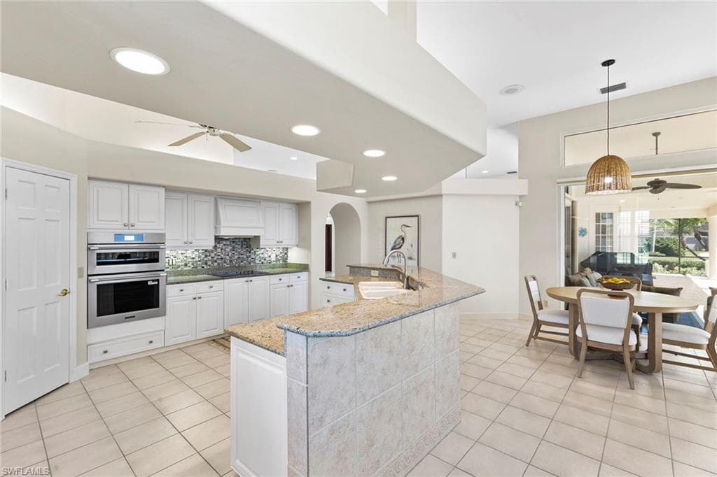 800 Arcadia Ct, Marco Island, FL 34145-16