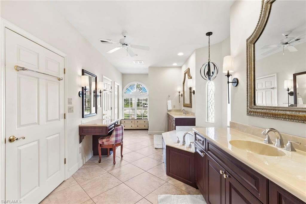 800 Arcadia Ct, Marco Island, FL 34145-22