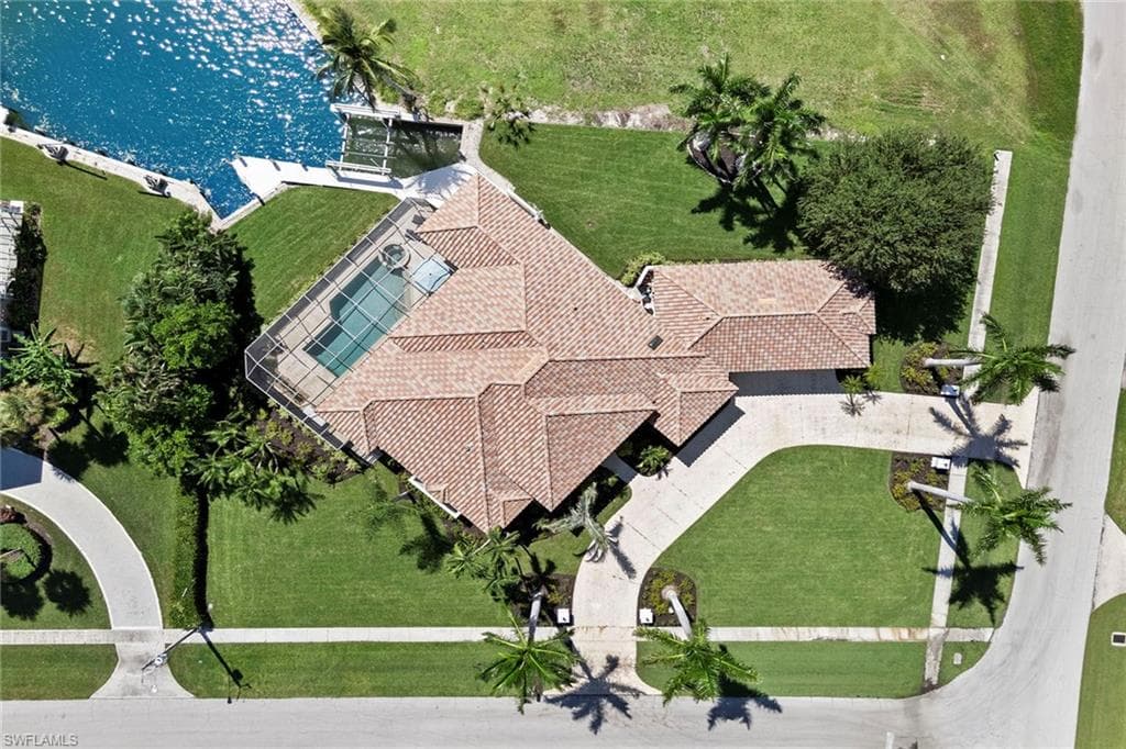 800 Arcadia Ct, Marco Island, FL 34145-2