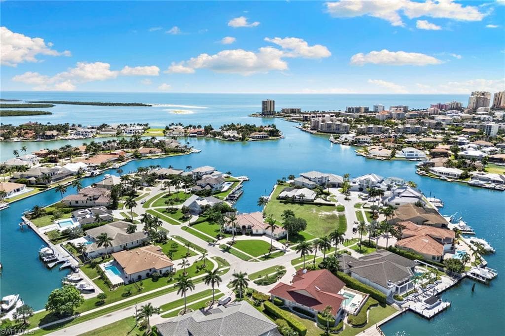 800 Arcadia Ct, Marco Island, FL 34145-41