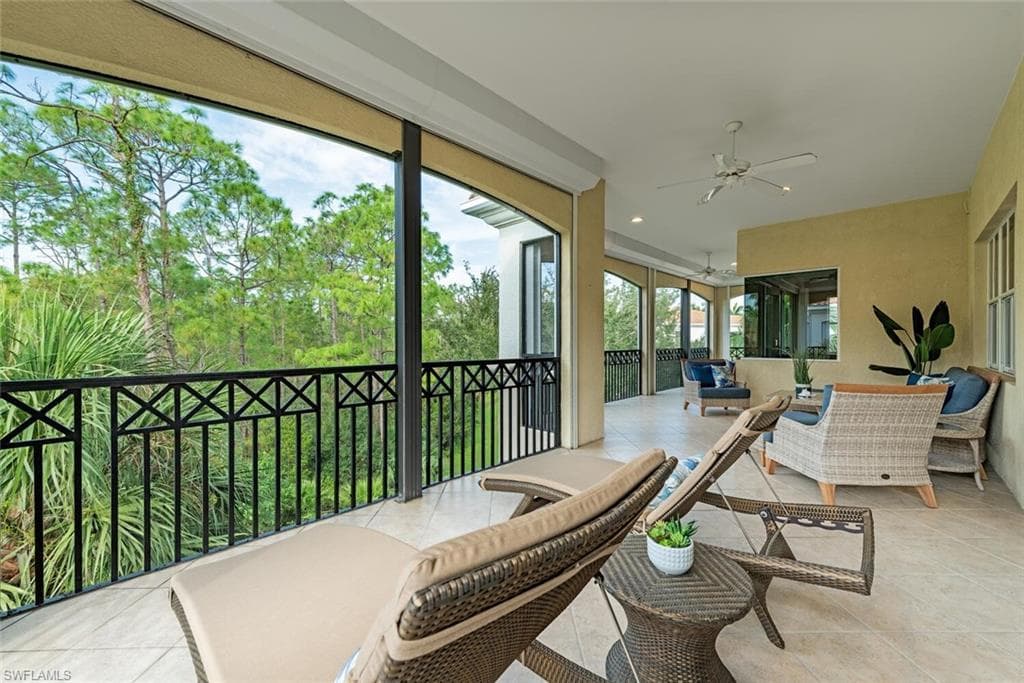 2859 Tiburon Blvd E 103, Naples, FL 34109-8