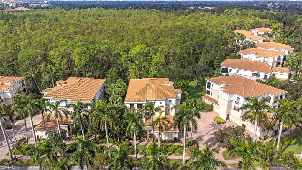 2859 Tiburon Blvd E 103, Naples, FL 34109-21