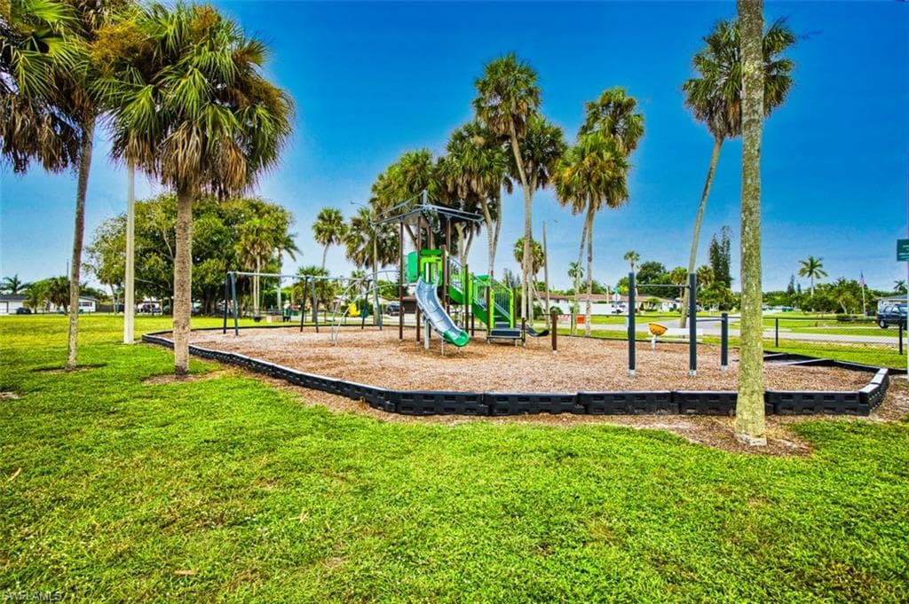 4281 22nd Ave SW 79, Naples, FL 34116-40